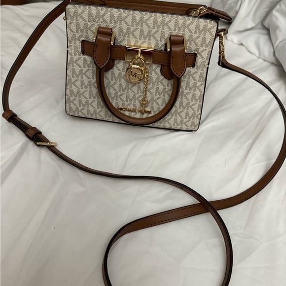 Cross body bag - Picture 2 of 5